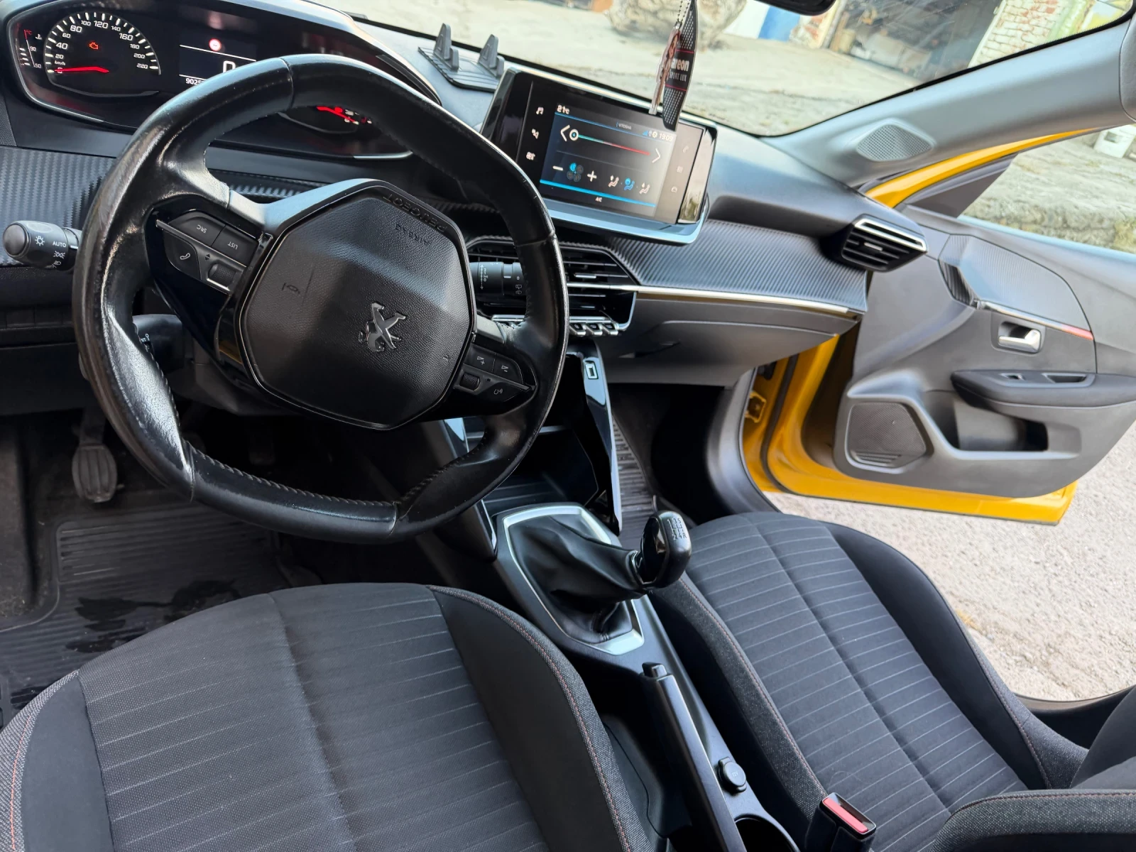 Peugeot 208 Peugeot 208 1.2 PureTech 75 (75 к.с., 55 kW), снимка 8 - Автомобили и джипове - 55102083