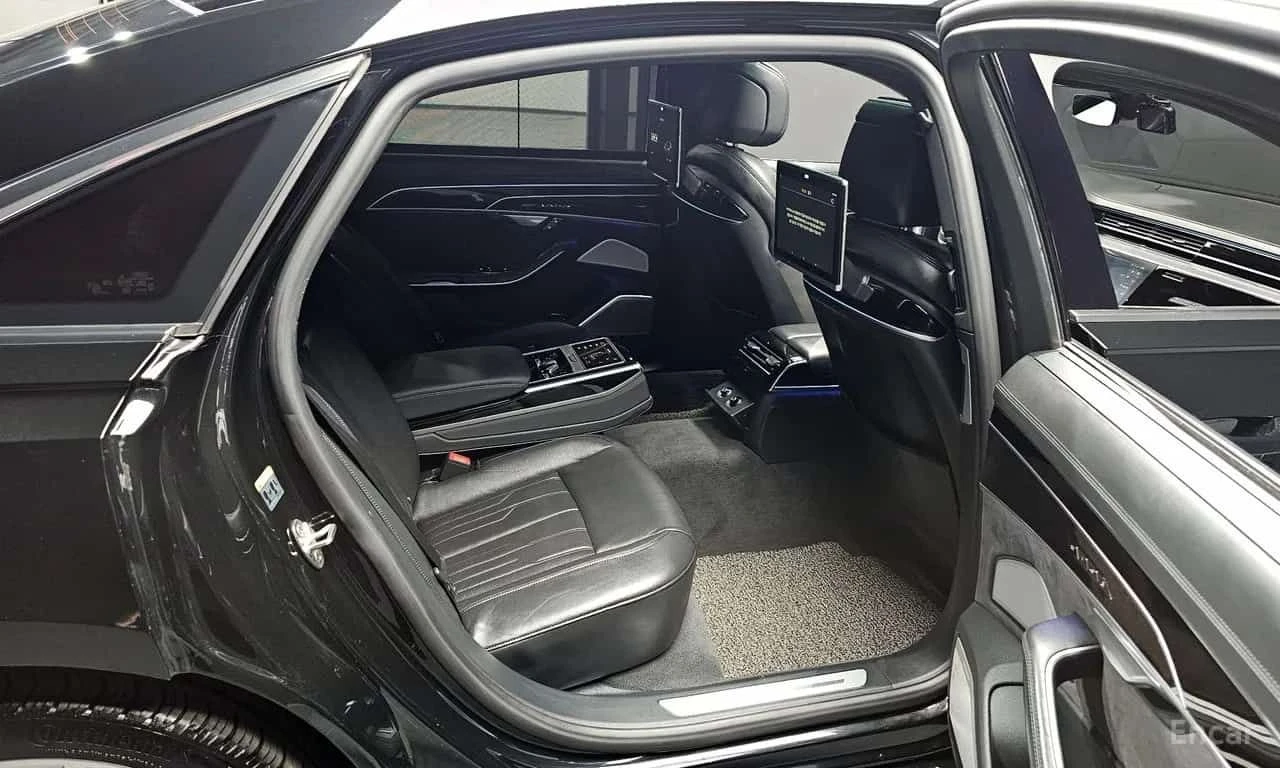 Audi A8 55 TFSI Quattro LWB/ОБДУХВАНЕ/360/МАСАЖИ, снимка 11 - Автомобили и джипове - 55618782