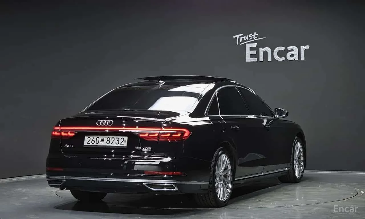Audi A8 55 TFSI Quattro LWB/ОБДУХВАНЕ/360/МАСАЖИ, снимка 2 - Автомобили и джипове - 55618782