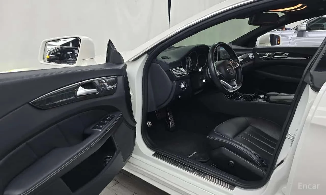 Mercedes-Benz CLS 400 * КРАЙНА ЦЕНА ДО БЪЛГАРИЯ, снимка 10 - Автомобили и джипове - 55725822
