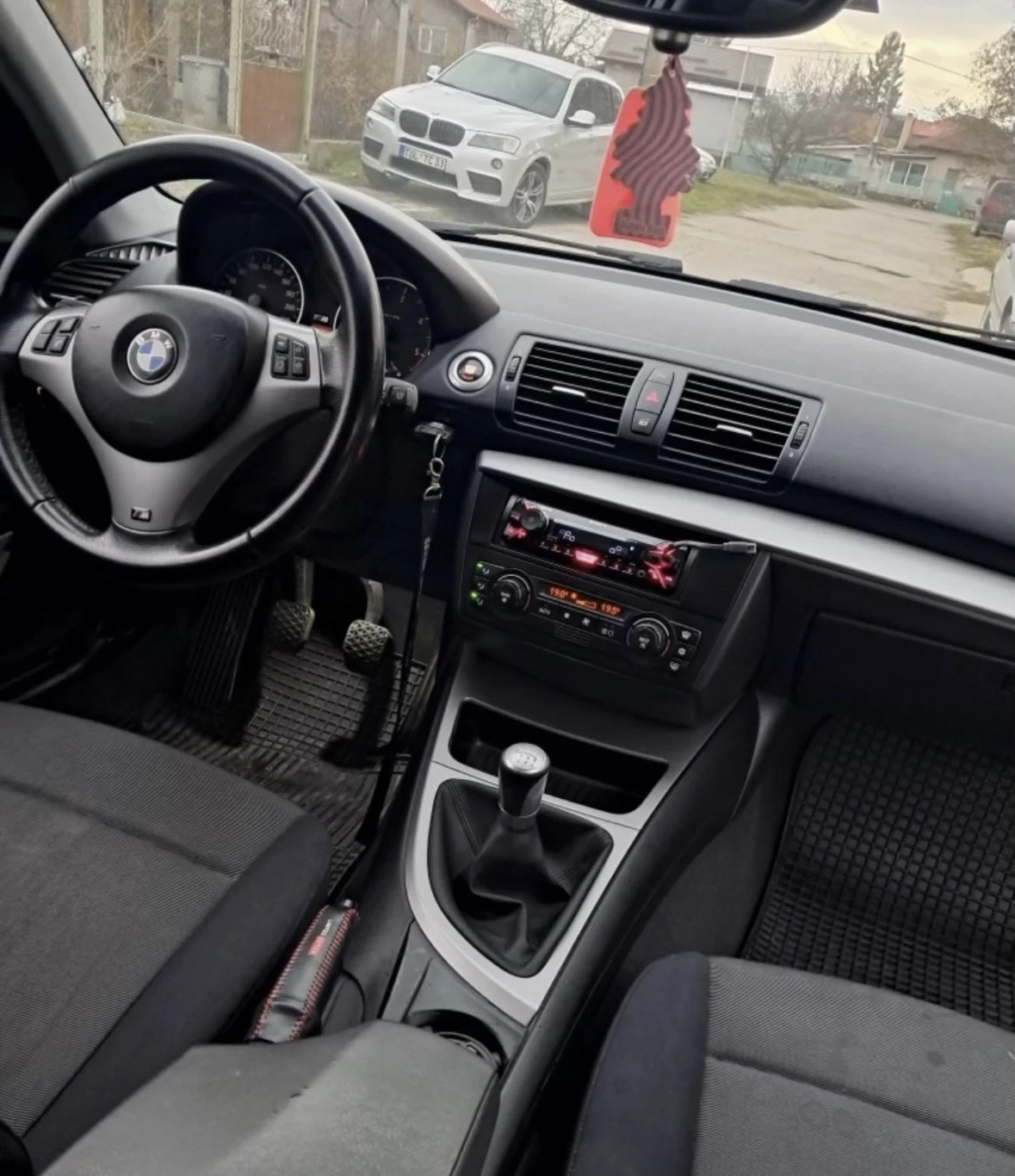 BMW 120 D //M Pack//, снимка 14 - Автомобили и джипове - 55852097