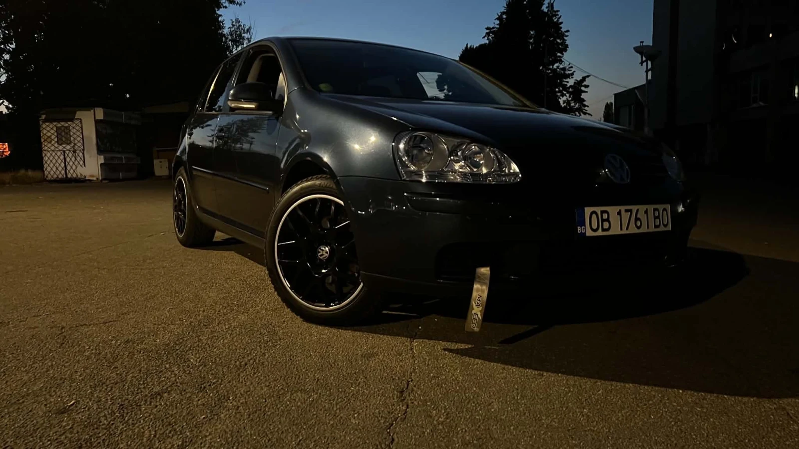 VW Golf 1.9, снимка 3 - Автомобили и джипове - 56143827
