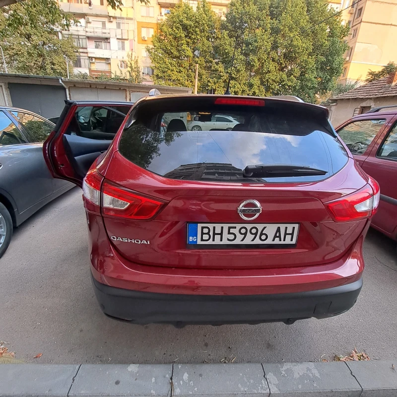 Nissan Qashqai 1.6dci, снимка 6 - Автомобили и джипове - 47620945