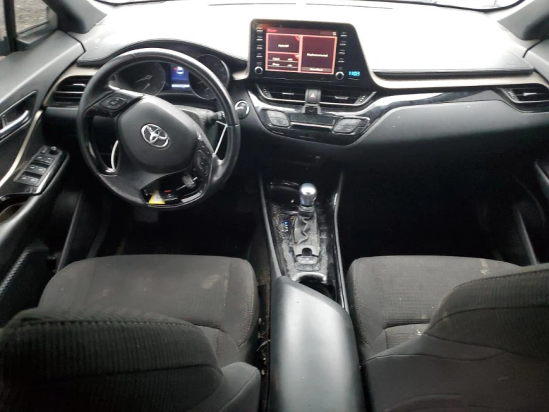 Toyota C-HR XLE , снимка 7 - Автомобили и джипове - 47804130