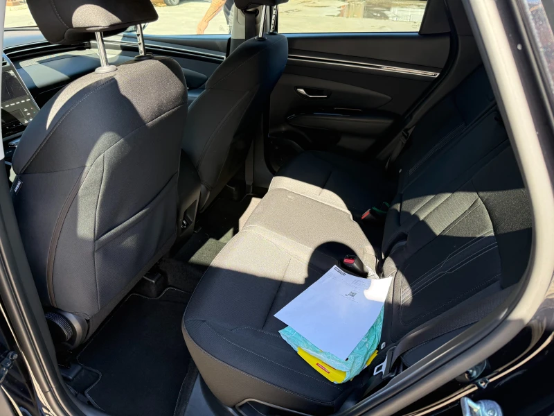 Hyundai Tucson, снимка 6 - Автомобили и джипове - 52355785