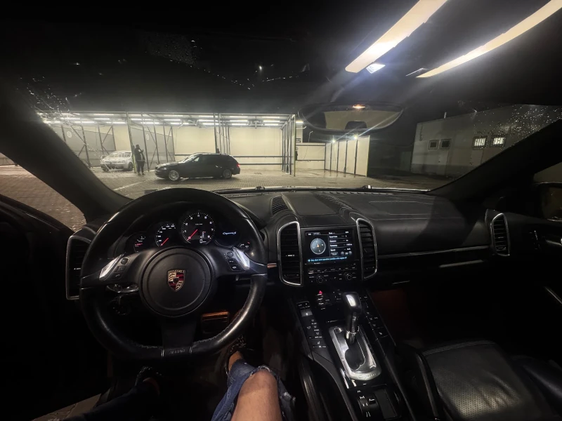 Porsche Cayenne, снимка 3 - Автомобили и джипове - 52264768