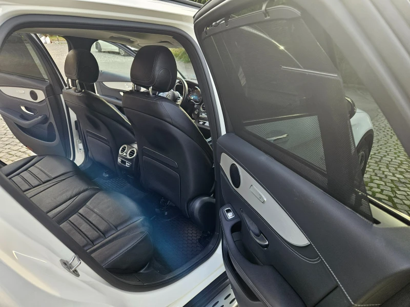 Mercedes-Benz GLC 300 DE, снимка 11 - Автомобили и джипове - 52753711