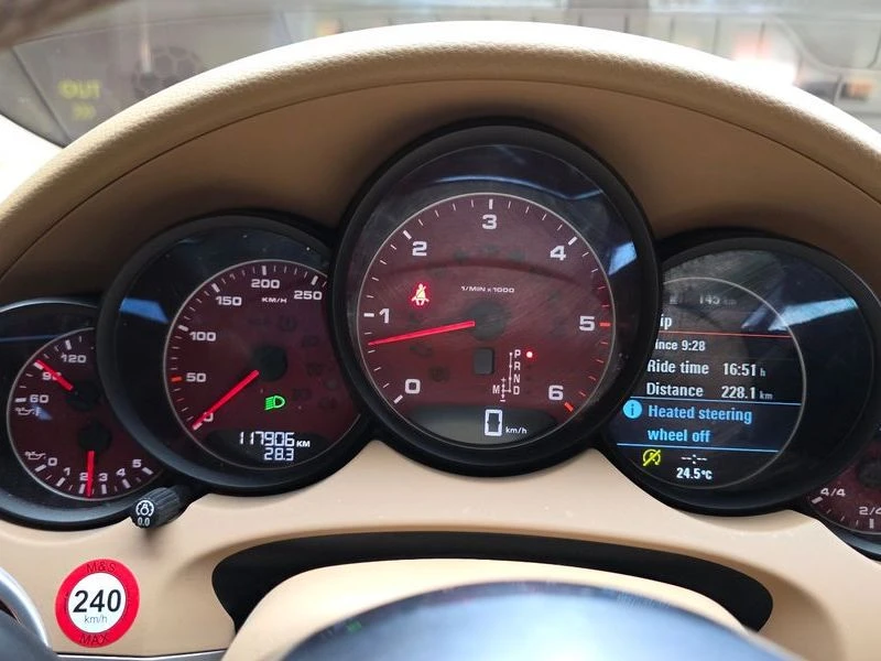 Porsche Cayenne 3.0 Diesel| 245к.с.| ВКЛ.ТЕХНОТЕСТ, снимка 8 - Автомобили и джипове - 55174141