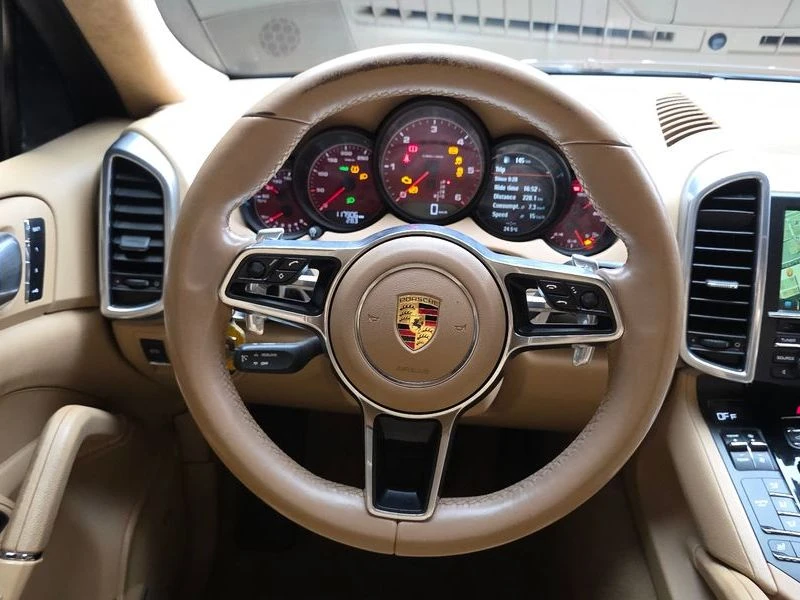 Porsche Cayenne 3.0 Diesel| 245к.с.| ВКЛ.ТЕХНОТЕСТ, снимка 13 - Автомобили и джипове - 55174141
