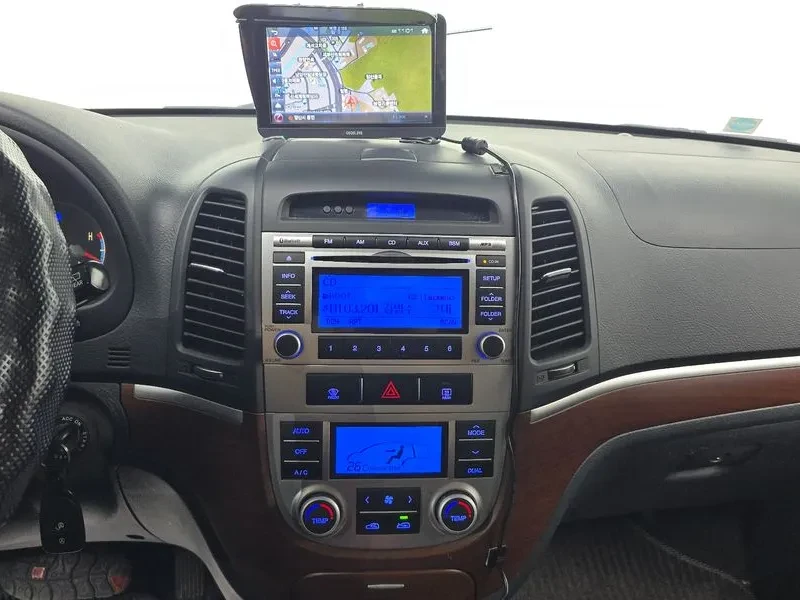 Hyundai Santa fe Cm 2Wd (2.0Vgt) Clx Top-Of-The-Line Model, снимка 13 - Автомобили и джипове - 56112002
