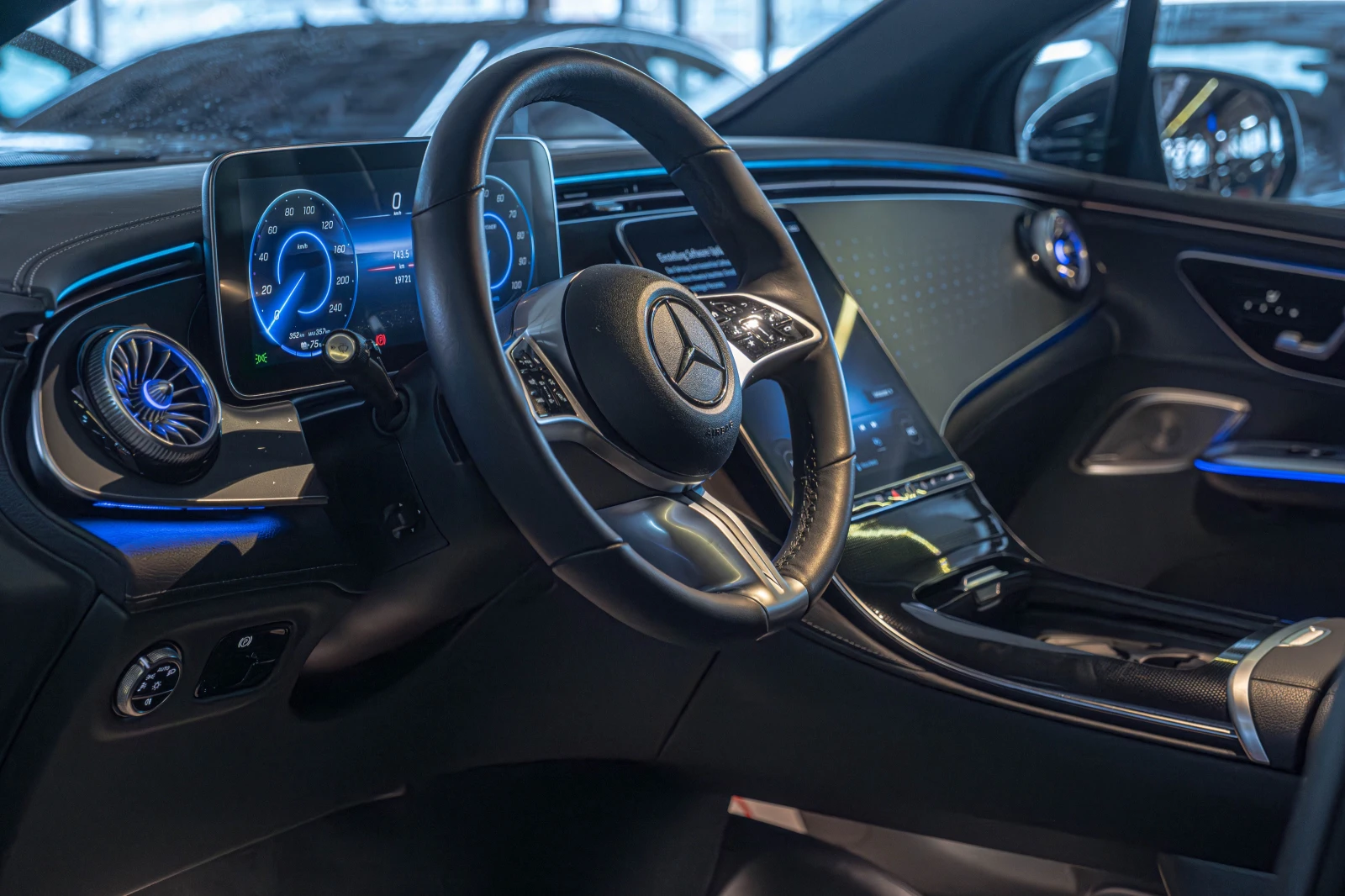 Mercedes-Benz EQE 350+ SUV/4Matic/Edition/Digital Light/Burm/360 | Mobile.bg   17