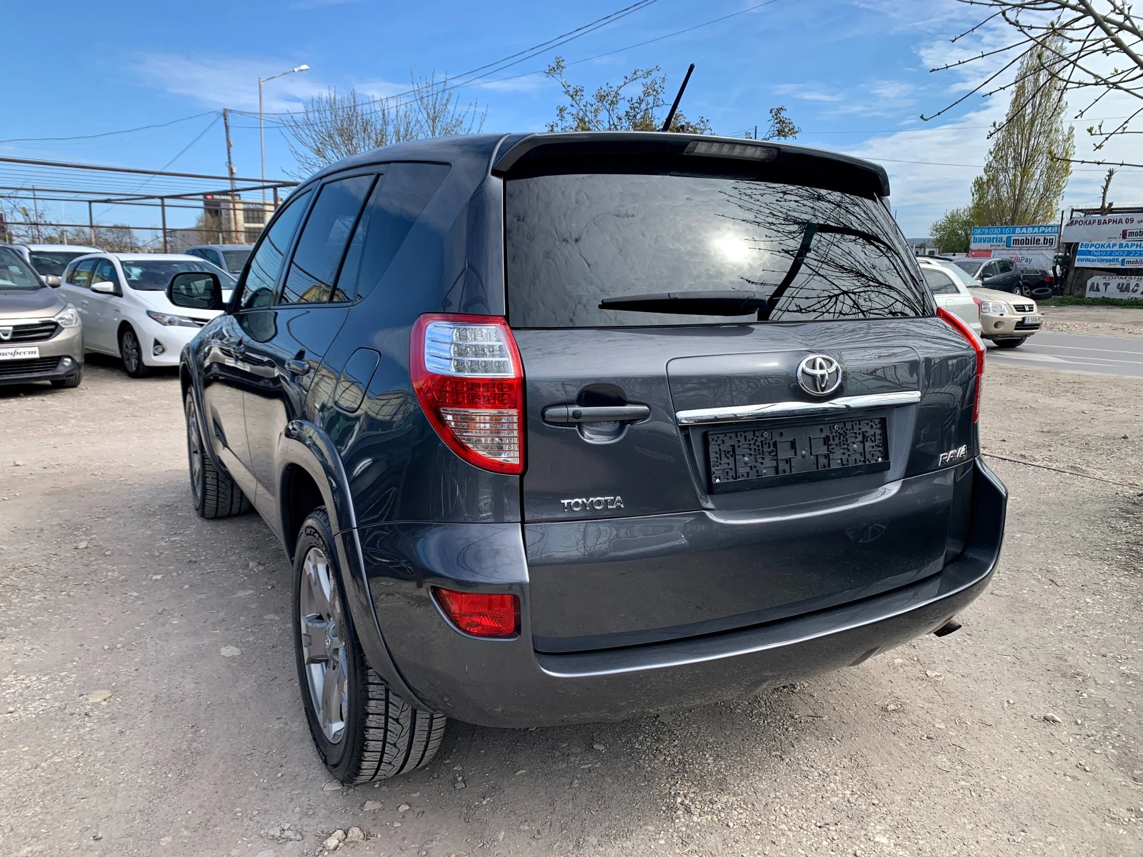 Toyota Rav4 2.2D 4X4 АВТОМАТИК CROSS - изображение 3