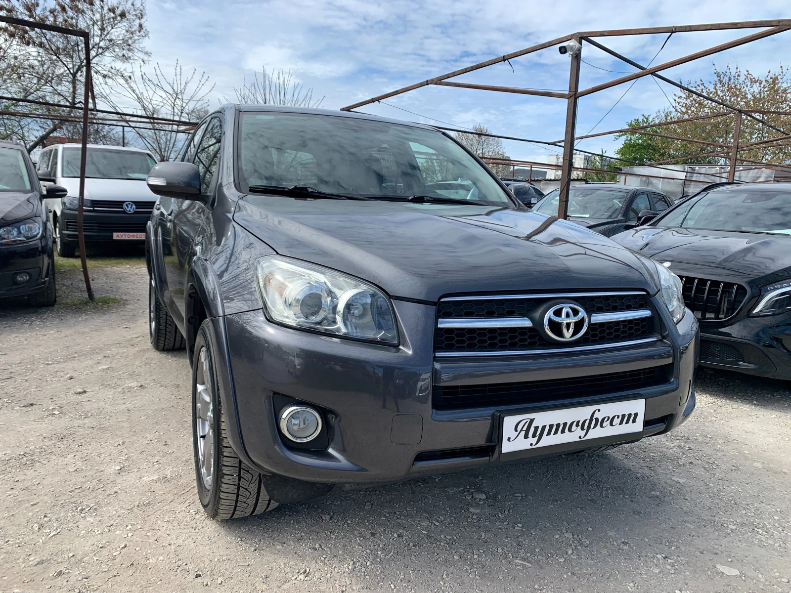 Toyota Rav4 2.2D 4X4 АВТОМАТИК CROSS - изображение 2
