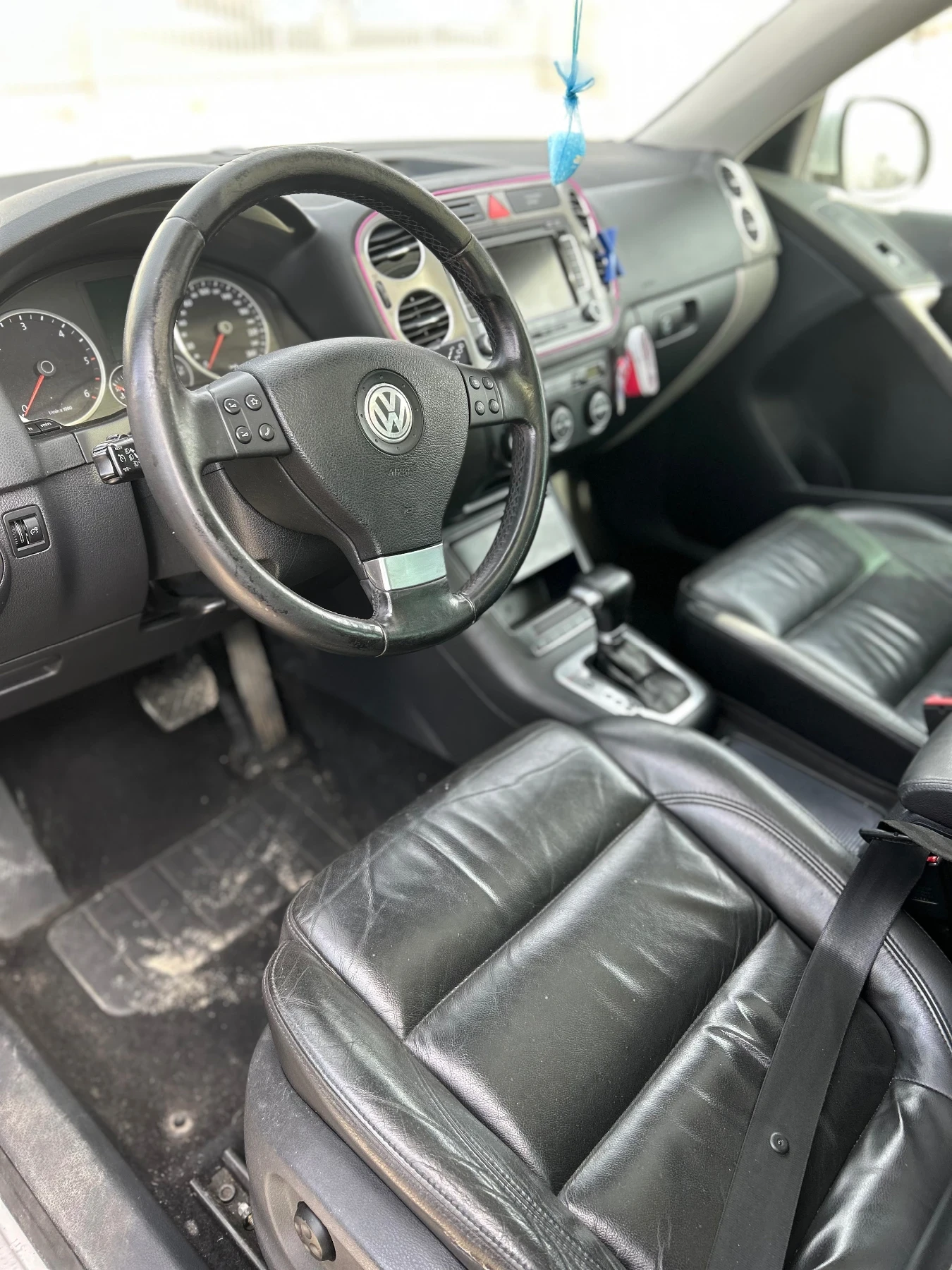 VW Tiguan 2.0 - изображение 6
