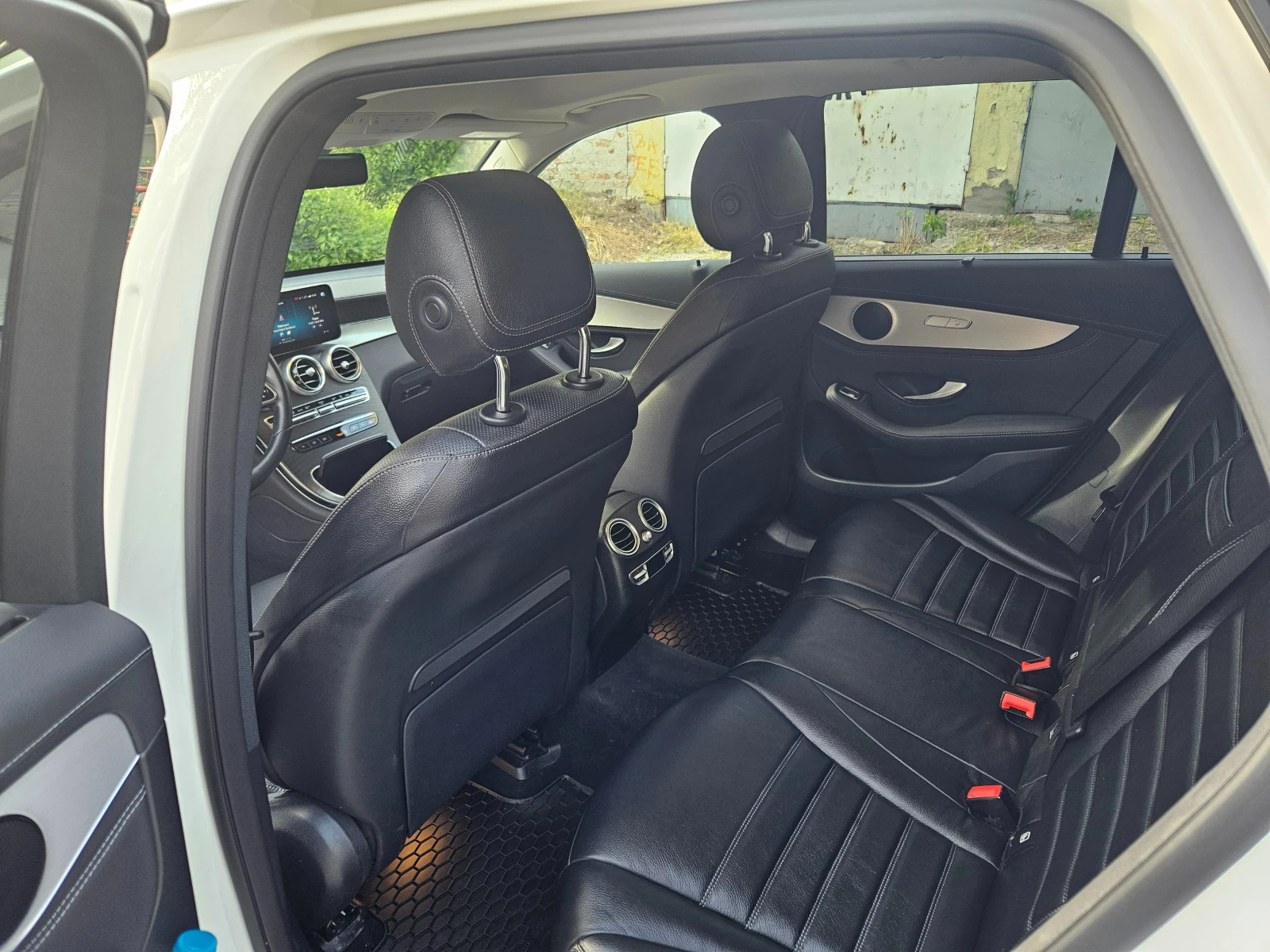 Mercedes-Benz GLC 300 DE - изображение 9