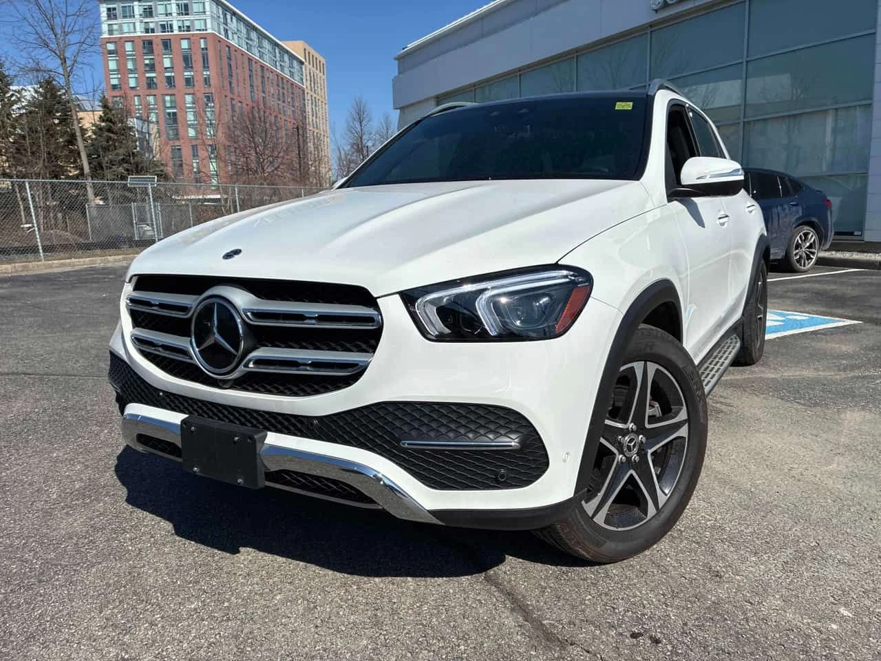 Mercedes-Benz GLE 450 AMG PACK * CARFAX * BURMESTER * 360 * КЛИПОВЕ