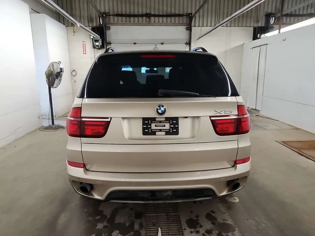 BMW X5 * 35I * CARFAX * АВТОКРЕДИТ БЕЗ ПЪРВОНАЧАЛНА ВНОСК, снимка 6 - Автомобили и джипове - 54699263