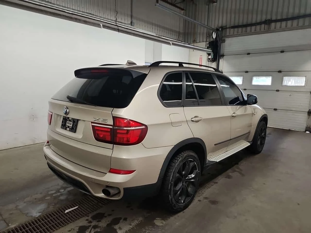 BMW X5 * 35I * CARFAX * АВТОКРЕДИТ БЕЗ ПЪРВОНАЧАЛНА ВНОСК, снимка 3 - Автомобили и джипове - 54699263