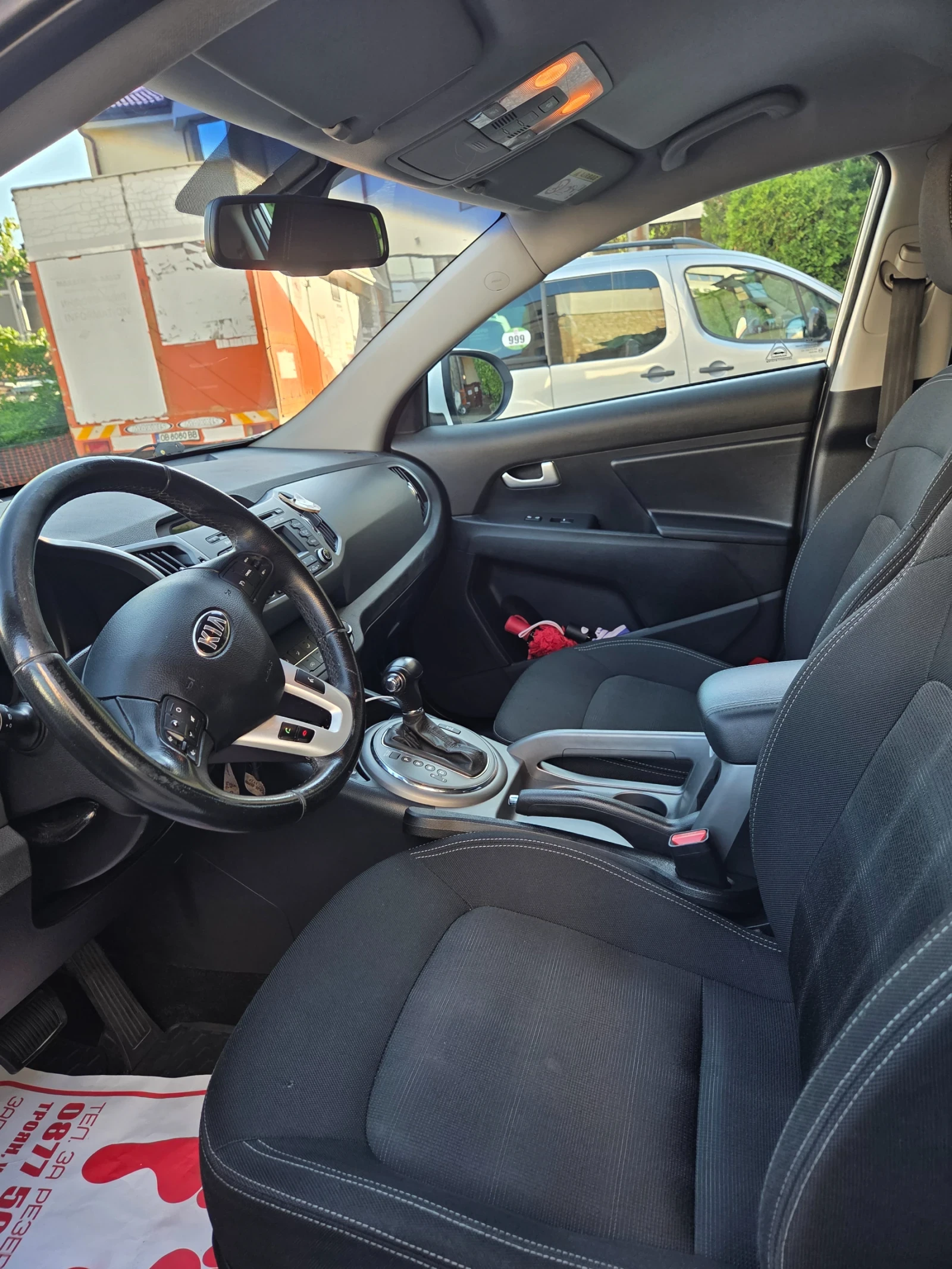Kia Sportage, снимка 4 - Автомобили и джипове - 54923557