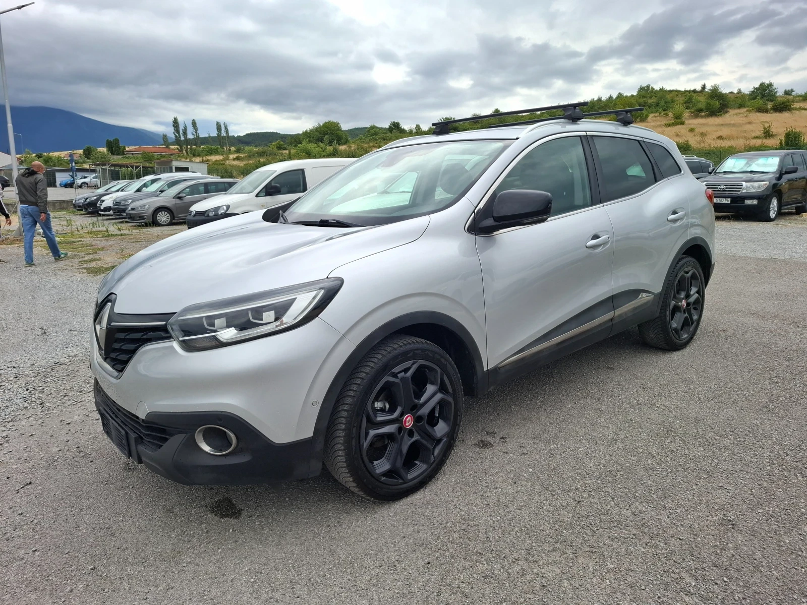 Renault Kadjar 1, 6 DCI-Euro 6-Navi+ Kamera, Keyless, снимка 2 - Автомобили и джипове - 55411537