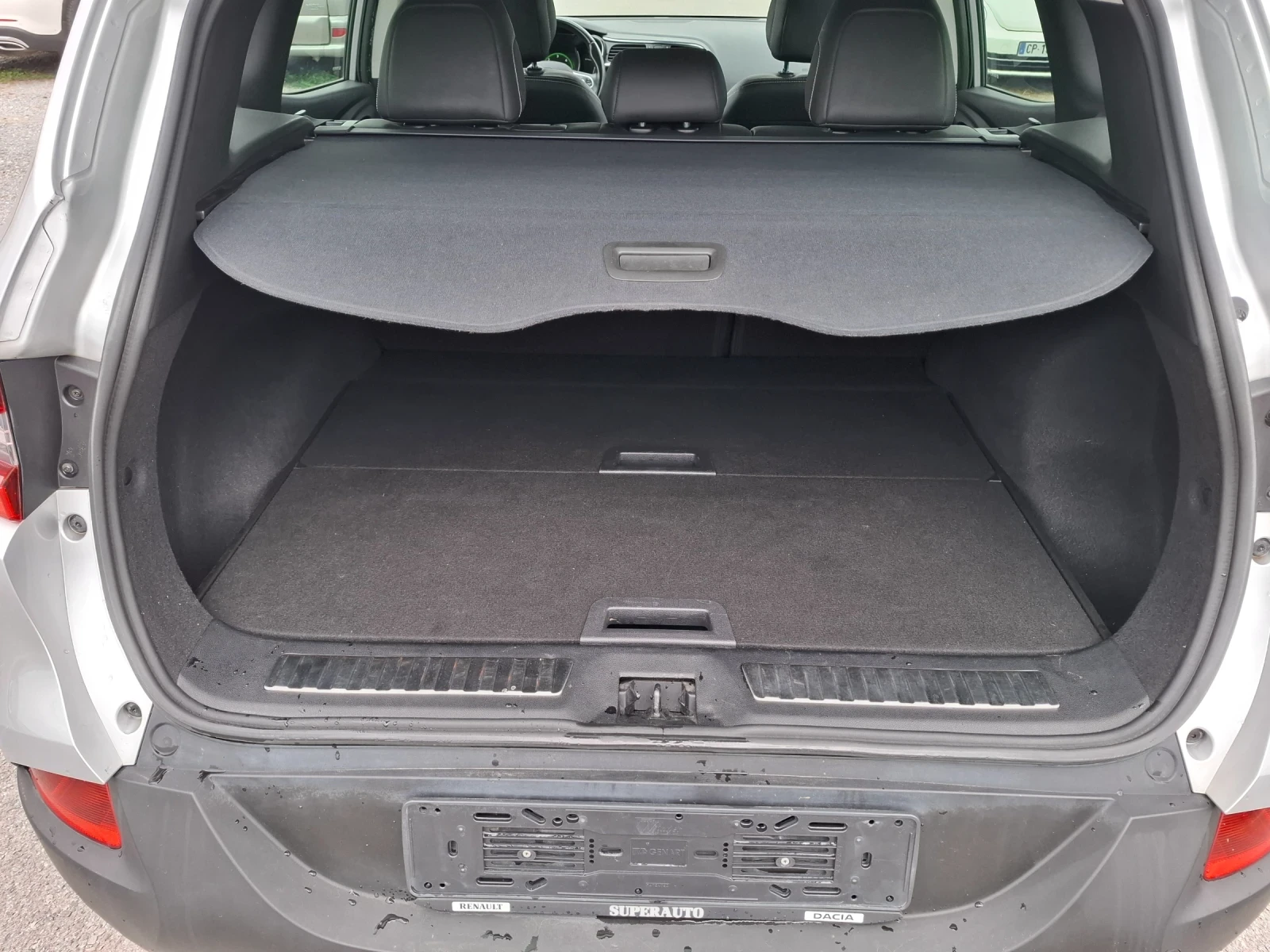 Renault Kadjar 1, 6 DCI-Euro 6-Navi+ Kamera, Keyless, снимка 13 - Автомобили и джипове - 55411537