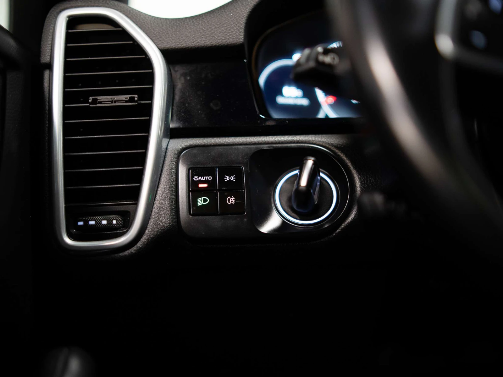 Porsche Cayenne Панорама / BOSE / Кожа / ЦЕНА до БГ, снимка 13 - Автомобили и джипове - 55422669