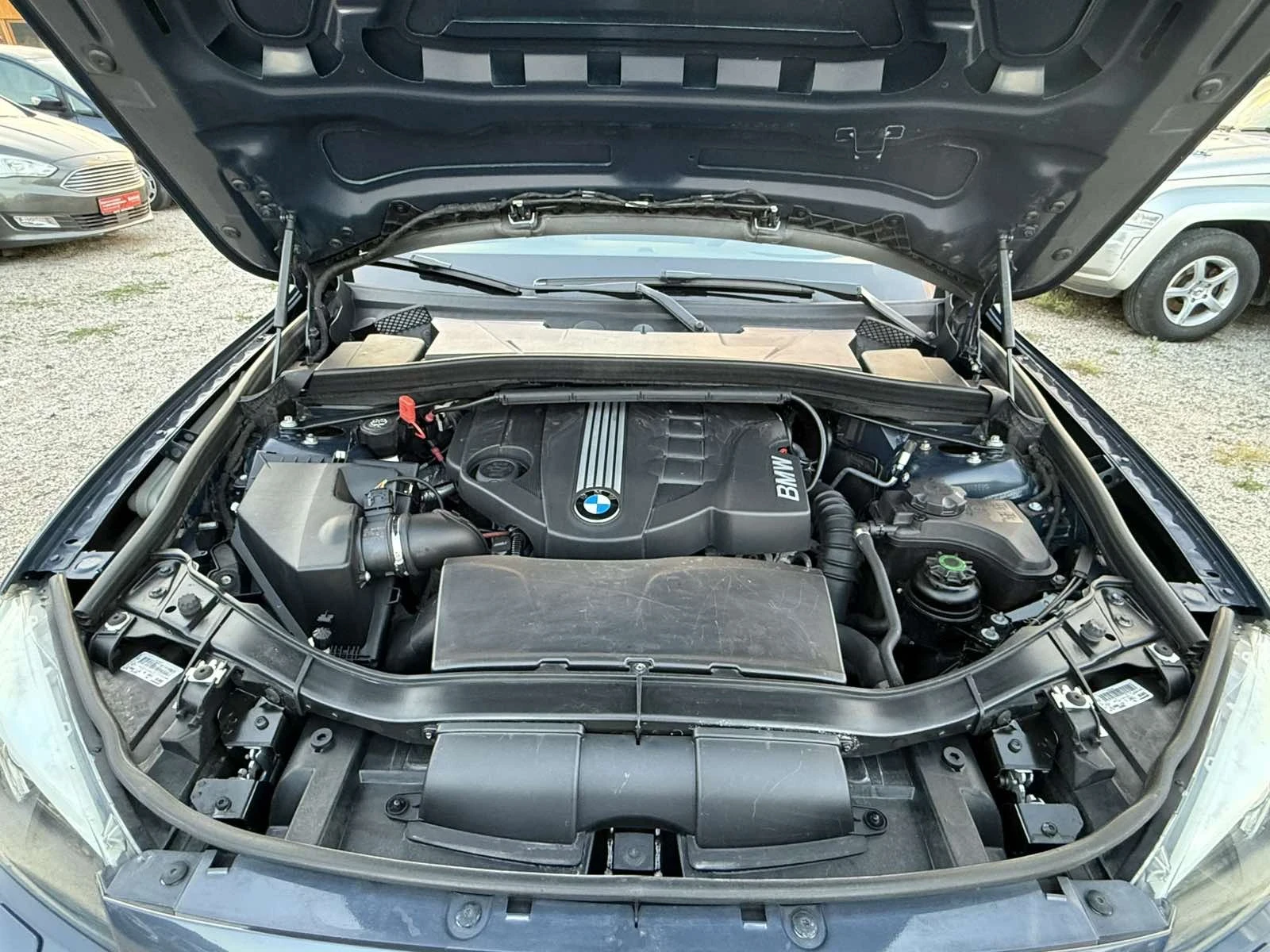 BMW X1 2.0 D АВТОМАТ УНИКАТ X-DRIVE, снимка 14 - Автомобили и джипове - 55450413
