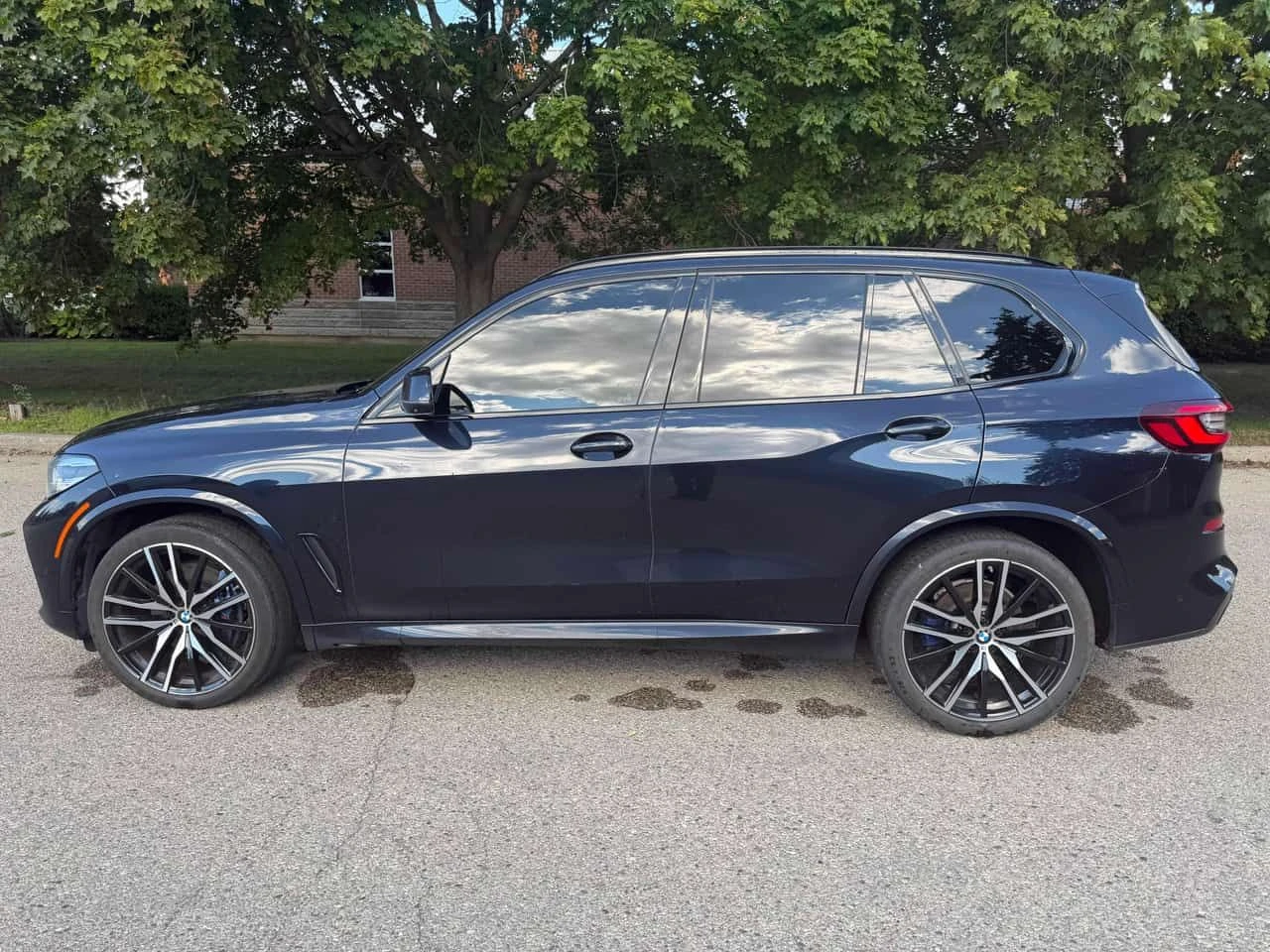 BMW X5 * xDrive40i * SWAROVSKI * HEAD UP * 360 * M PACK *, снимка 2 - Автомобили и джипове - 55697149