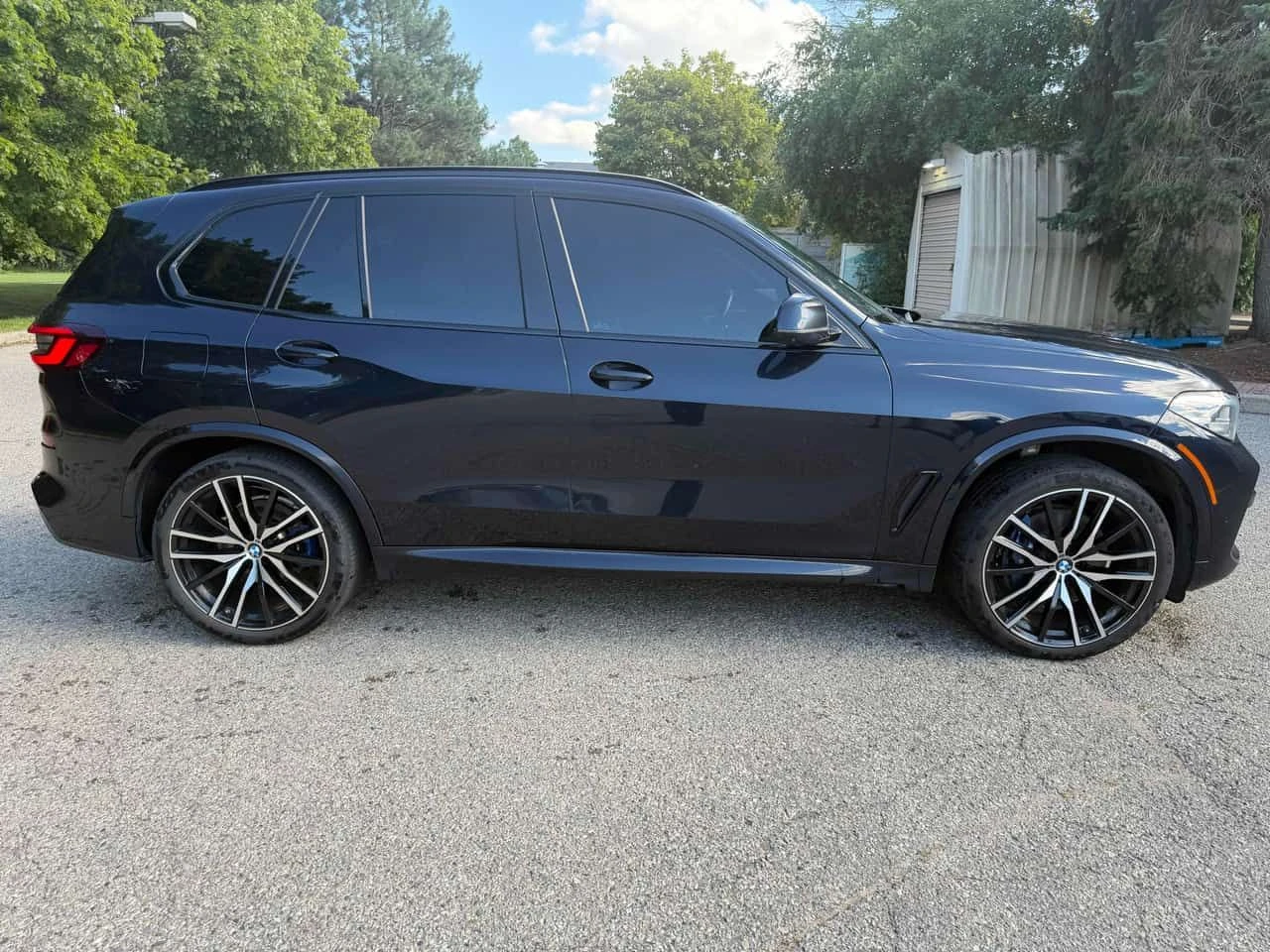 BMW X5 * xDrive40i * SWAROVSKI * HEAD UP * 360 * M PACK *, снимка 3 - Автомобили и джипове - 55697149