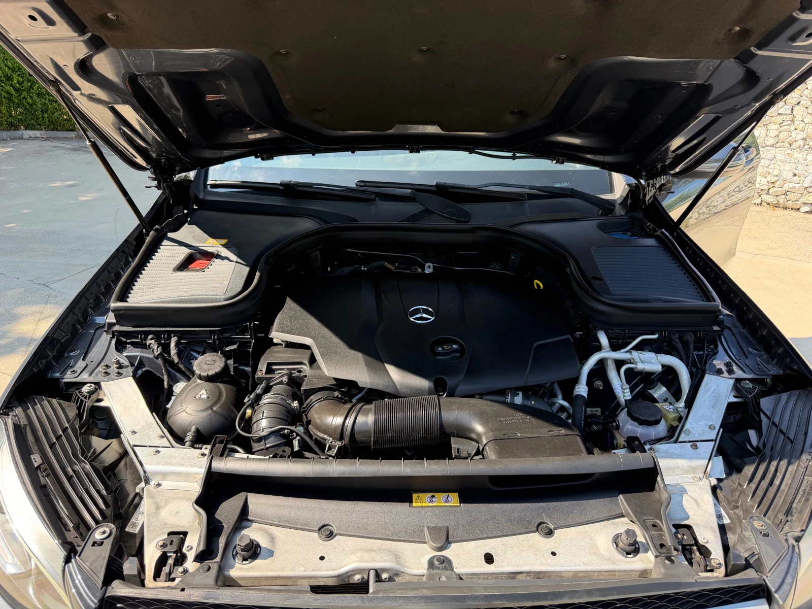 Mercedes-Benz GLC 220 * AMG* ТЕГЛИЧ* Червена кожа* , снимка 9 - Автомобили и джипове - 55728584