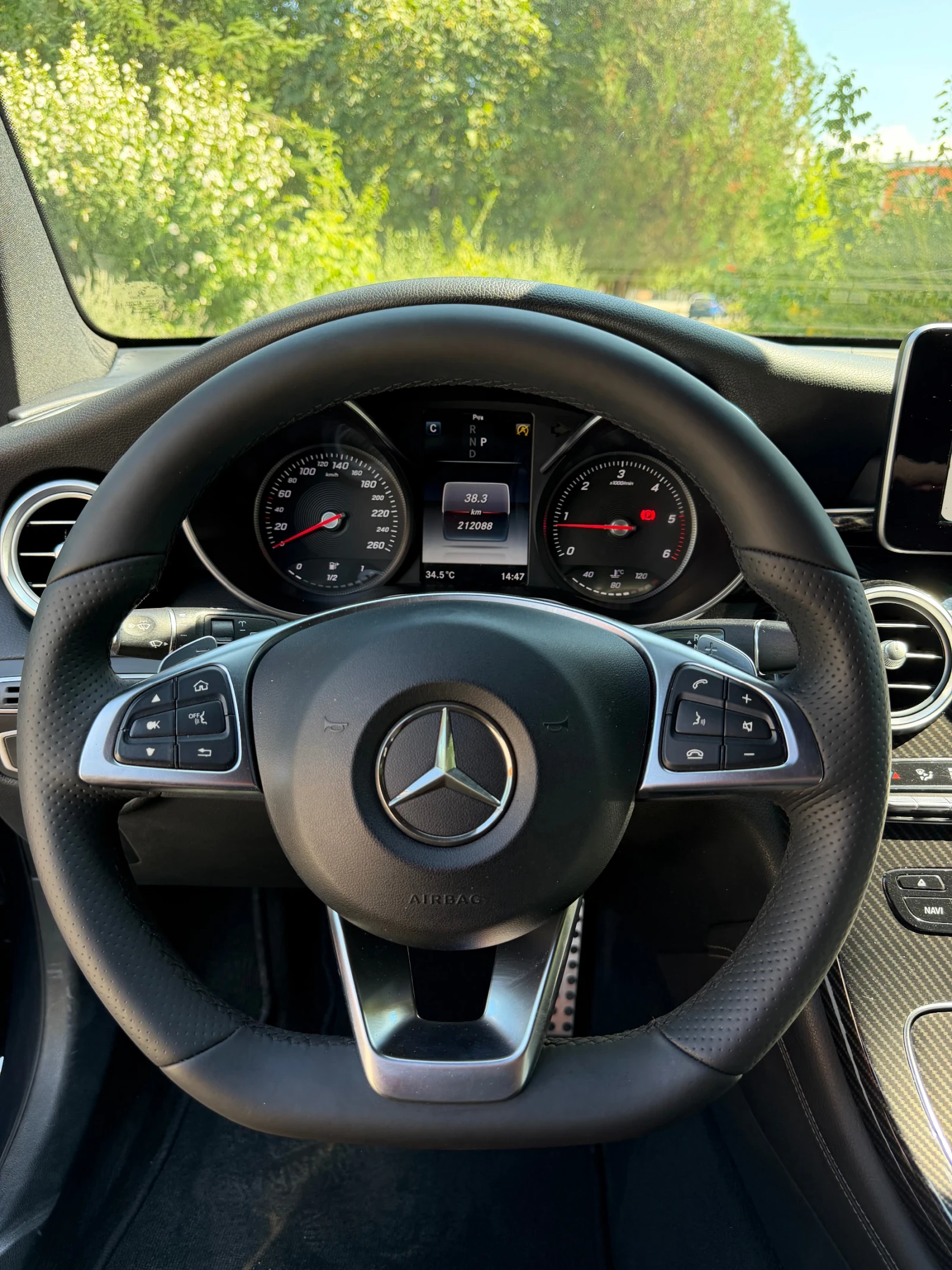 Mercedes-Benz GLC 220 * AMG* ТЕГЛИЧ* Червена кожа* , снимка 8 - Автомобили и джипове - 55728584