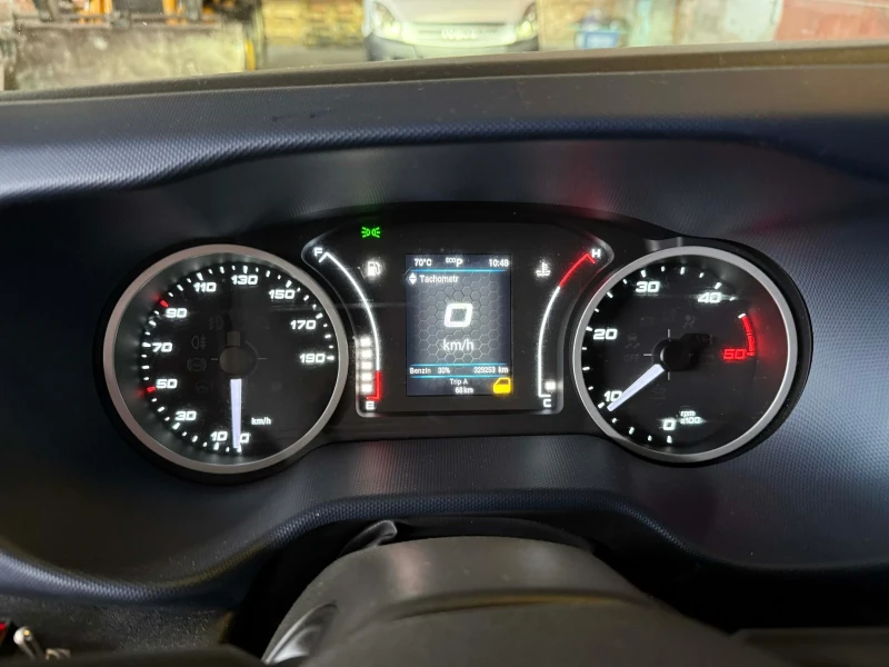 Iveco 65c15 Фабричен метан, снимка 9 - Камиони - 53296312