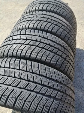 Гуми Зимни 245/45R18, снимка 3 - Гуми и джанти - 42139941