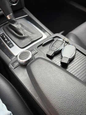 Обява за продажба на Mercedes-Benz C 220 AMG пакет 7Gtronic Bi xenon ~17 200 лв. - изображение 7
