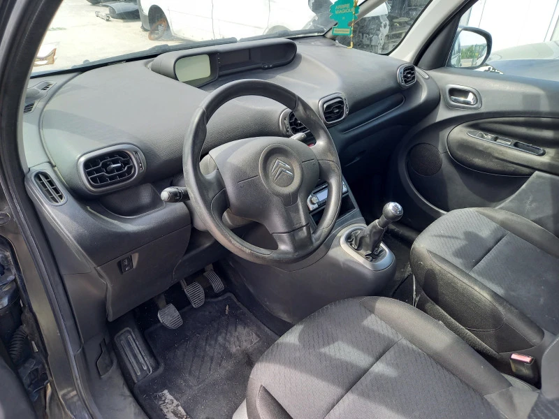 Citroen C3 Picasso 1.4 I, снимка 5 - Автомобили и джипове - 40790201