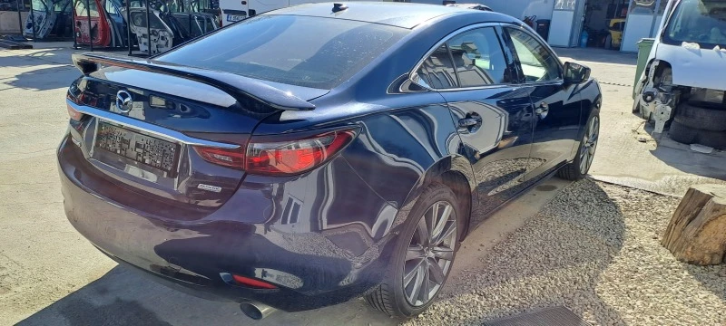 Mazda 6 2.5i Автоматик, снимка 14 - Автомобили и джипове - 44444713