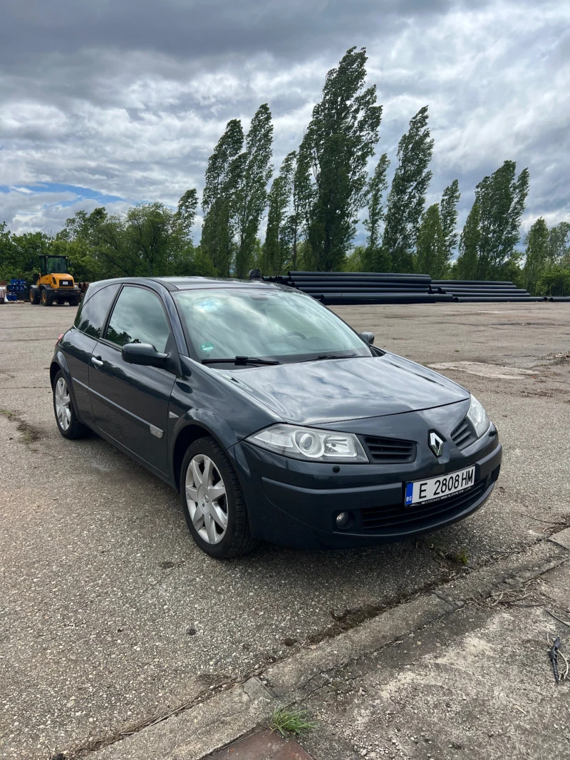 Renault Megane, снимка 1 - Автомобили и джипове - 47123108