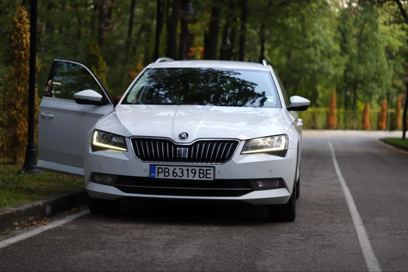 Skoda Superb, снимка 1 - Автомобили и джипове - 47292475