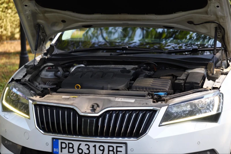 Skoda Superb, снимка 7 - Автомобили и джипове - 47292475