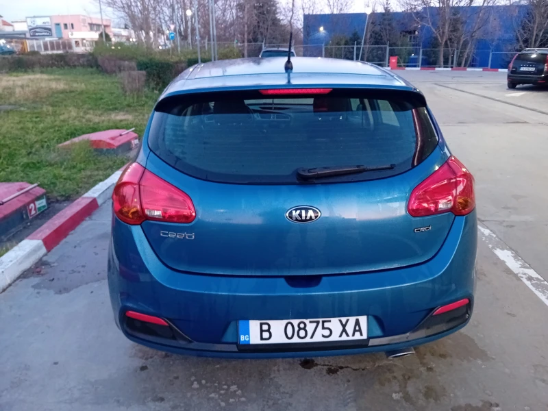 Kia Ceed, снимка 3 - Автомобили и джипове - 48537174