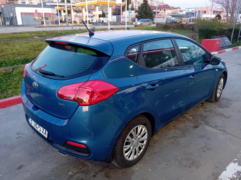 Kia Ceed, снимка 4 - Автомобили и джипове - 48537174