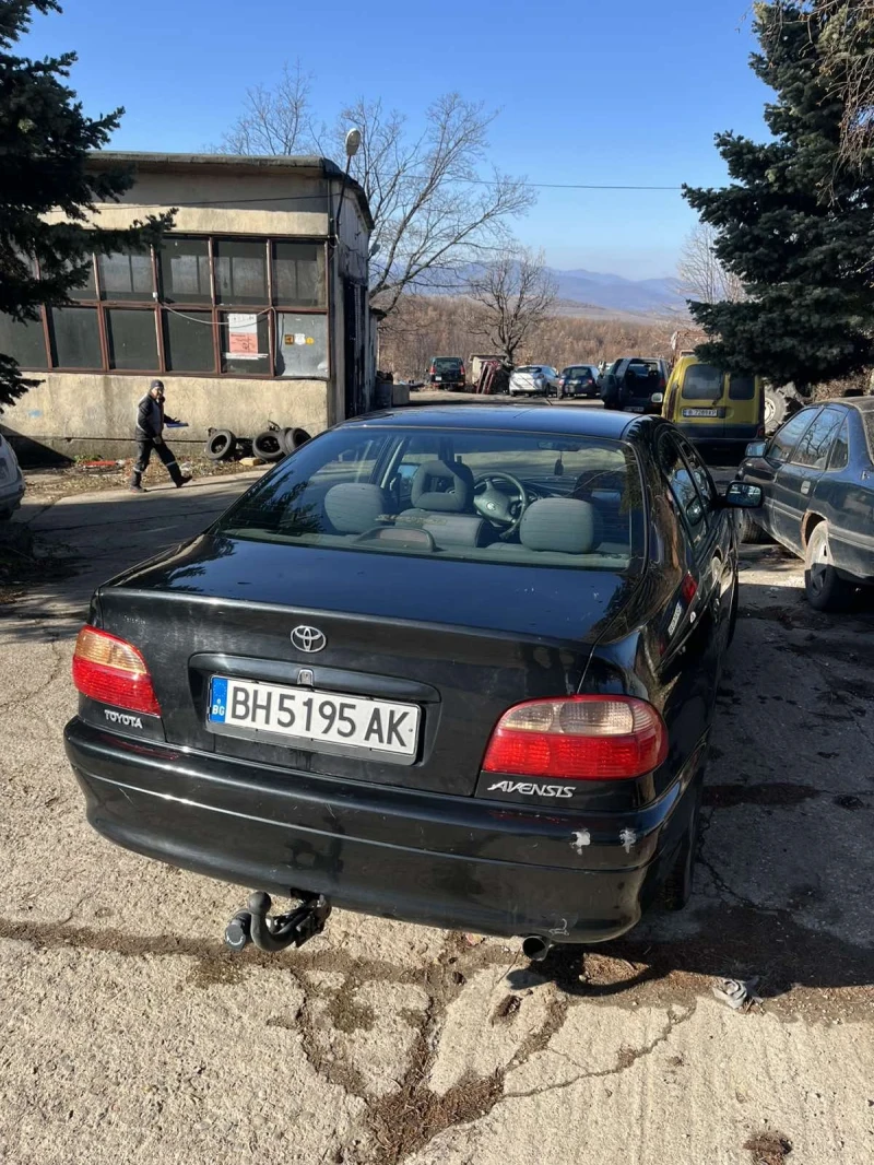 Toyota Avensis, снимка 2 - Автомобили и джипове - 48715159