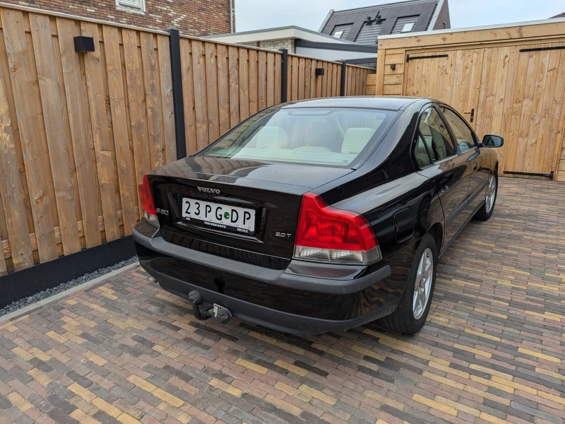 Volvo S60 2.0T, снимка 3 - Автомобили и джипове - 49398749