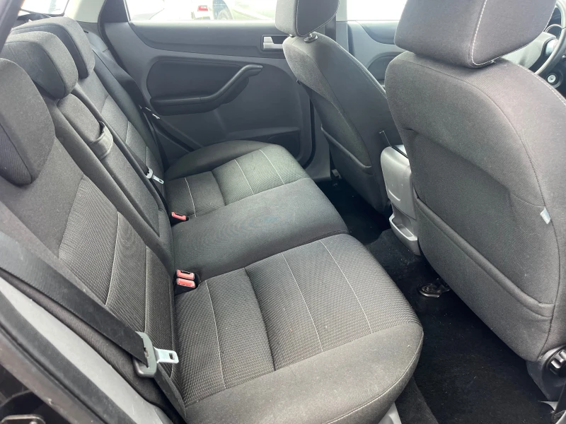 Ford Focus 2.0I Бензин Газ , снимка 11 - Автомобили и джипове - 50286925