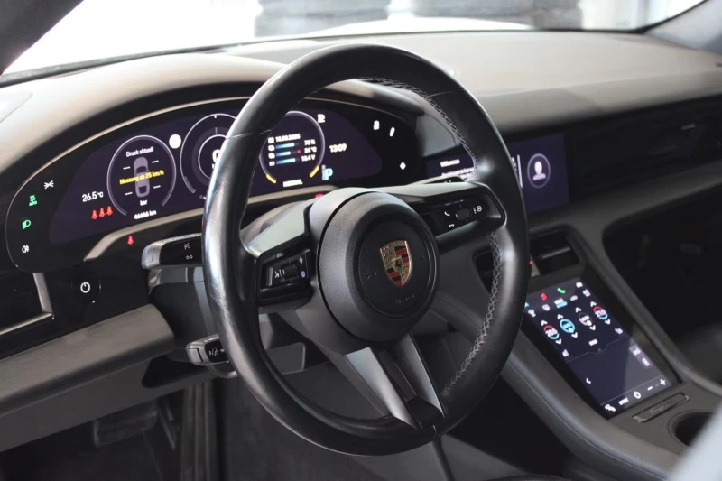 Porsche Taycan RWD/476HP/ACC/BOSE/HEAD-UP/KEYLESS/CARPLAY/804f, снимка 7 - Автомобили и джипове - 51837795