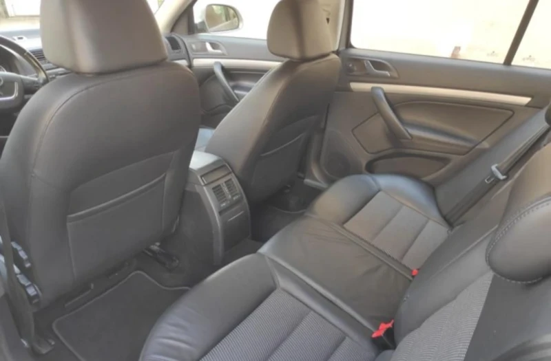 Skoda Octavia, снимка 6 - Автомобили и джипове - 52679002