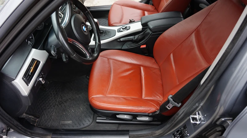 BMW 320 Фейс, Голяма навигация, X-DRIVE, снимка 12 - Автомобили и джипове - 52683763