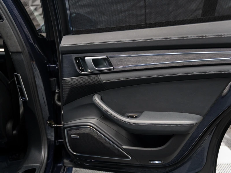 Porsche Panamera Turbo S E Hybrid* FACE* BOSE* Обдухв* Lift* HUD* 3, снимка 16 - Автомобили и джипове - 53258529