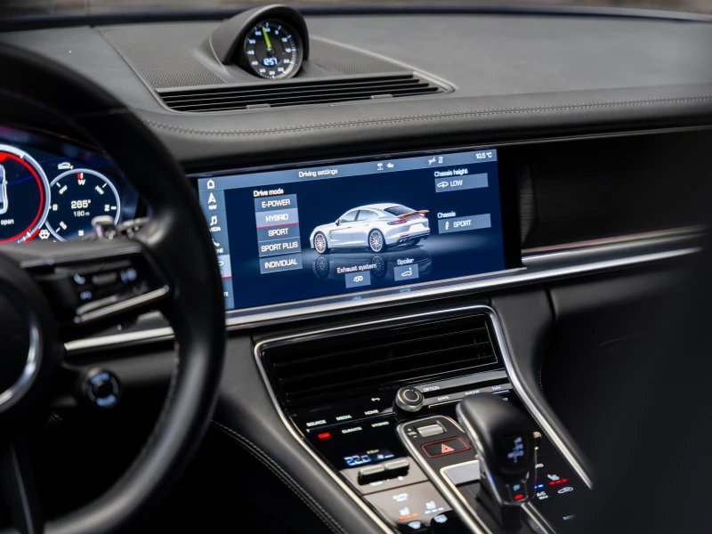Porsche Panamera Turbo S E Hybrid* FACE* BOSE* Обдухв* Lift* HUD* 3, снимка 8 - Автомобили и джипове - 53258529