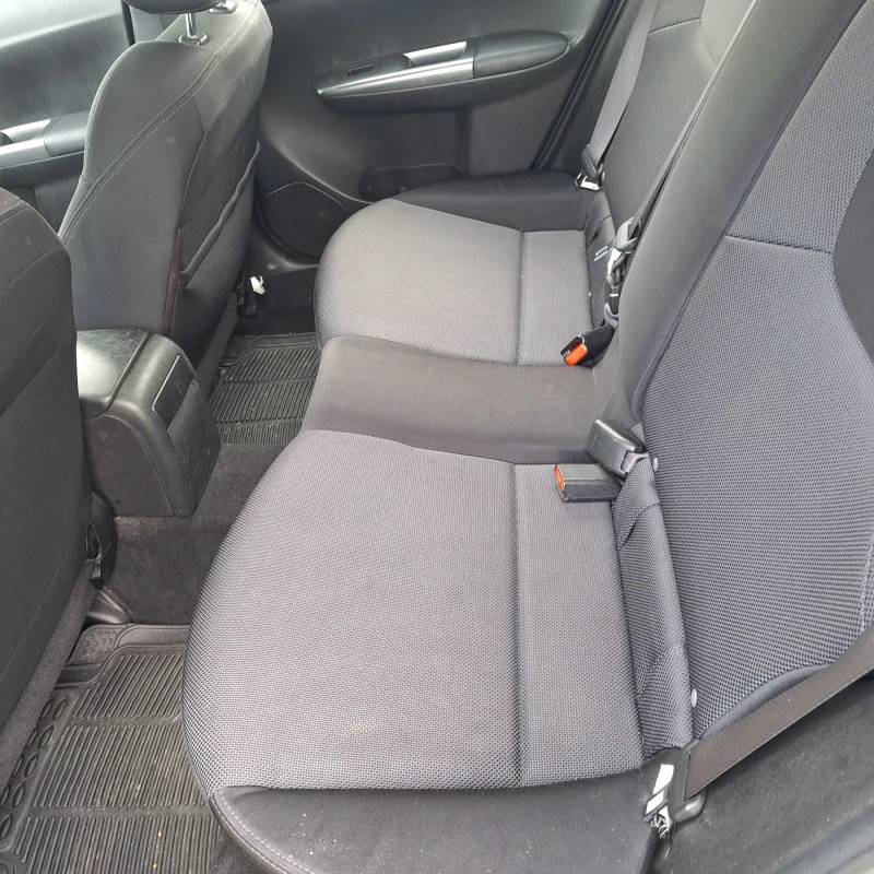 Subaru Impreza 2.0  TDI, снимка 16 - Автомобили и джипове - 53400579